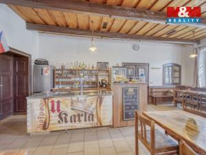 Prodej obchodního prostoru, Hradec Králové - Svinary, Podhůrská, 633 m2