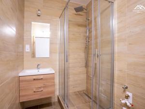 Pronájem bytu 3+1, Seč, Sídl. 9. května, 61 m2