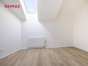 Prodej bytu 3+kk, Praha - Hrdlořezy, Českobrodská, 87 m2