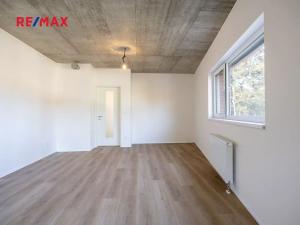 Prodej bytu 2+kk, Praha - Hrdlořezy, Českobrodská, 57 m2