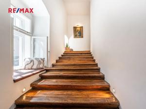 Prodej rodinného domu, Včelákov, 358 m2