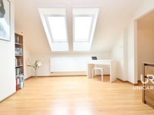 Prodej bytu 3+kk, Velešovice, 71 m2