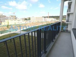 Pronájem bytu 2+kk, Praha - Vysočany, Smržových, 61 m2