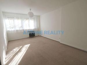 Pronájem bytu 2+kk, Praha - Libeň, U školičky, 43 m2