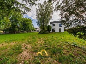 Prodej komerční nemovitosti, Doubravička, 195 m2