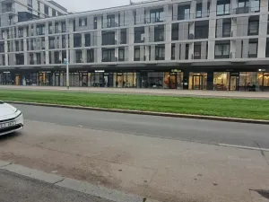 Pronájem obchodního prostoru, Praha - Vysočany, Kolbenova, 49 m2