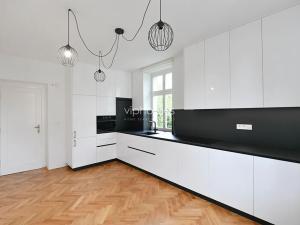 Pronájem bytu 3+1, Praha - Dejvice, 137 m2