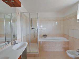 Pronájem rodinného domu, Praha - Nebušice, 360 m2