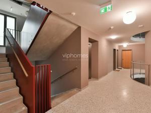 Pronájem bytu 2+kk, Praha - Smíchov, Vackové, 70 m2