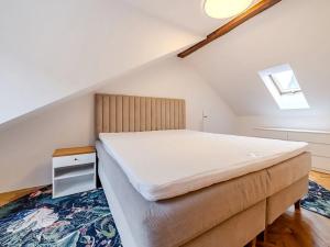 Pronájem bytu 3+kk, Praha - Karlín, Pernerova, 100 m2