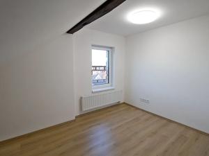 Prodej bytu 3+1, Horšovský Týn, Pionýrů, 87 m2