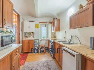 Prodej rodinného domu, Rynholec, nám. 1. máje, 259 m2