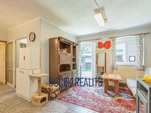 Prodej rodinného domu, Rynholec, nám. 1. máje, 259 m2