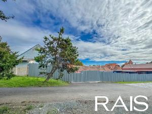 Prodej komerční nemovitosti, Hajany, 692 m2