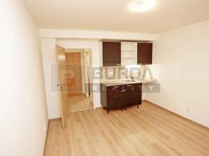 Pronájem bytu 1+kk, Neratovice, 26 m2