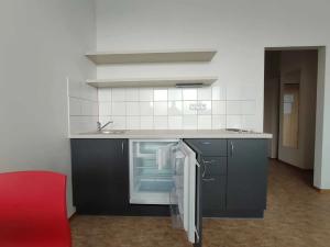 Pronájem bytu 1+kk, Praha - Smíchov, Křížová, 35 m2