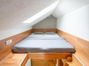 Pronájem bytu 1+1, Olomouc, Jeremenkova, 31 m2