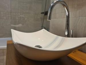 Pronájem bytu 2+1, Praha - Nové Město, Na výtoni, 85 m2