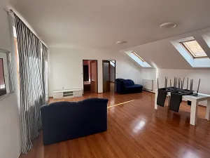 Pronájem bytu 4+kk, Náměšť nad Oslavou, Masarykovo nám., 112 m2