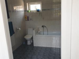 Pronájem obchodního prostoru, Ostrava - Vítkovice, Šalounova, 200 m2