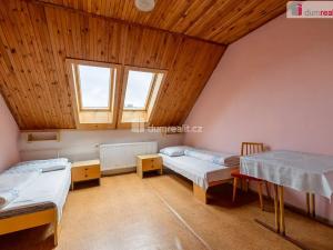 Prodej rybníku, Valeč, 4174 m2