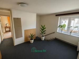 Prodej rodinného domu, Králův Dvůr, Pod Hájem, 270 m2