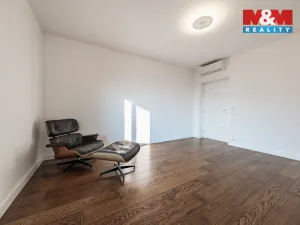 Prodej bytu 5+kk, Praha, Jeseniova, 189 m2