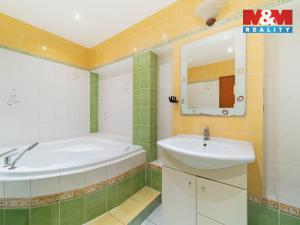 Prodej bytu 4+1, Cheb, Přátelství, 92 m2