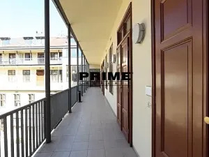 Pronájem kanceláře, Praha - Smíchov, Štefánikova, 70 m2