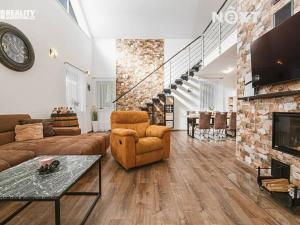 Prodej rodinného domu, Kovalovice, 308 m2