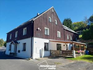 Prodej rodinného domu, Loučná pod Klínovcem, 690 m2