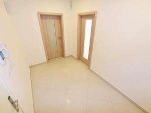 Pronájem bytu 2+kk, Praha - Vršovice, Petrohradská, 118 m2