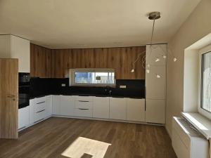 Pronájem bytu 3+kk, Ostrava, U Plesenky, 80 m2