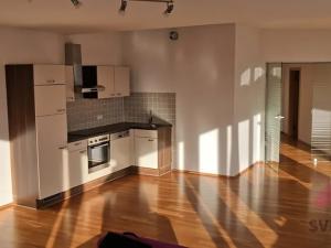 Pronájem bytu 2+kk, Praha - Jinonice, V zářezu, 93 m2