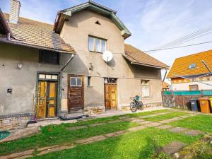 Prodej rodinného domu, Lochovice, 180 m2