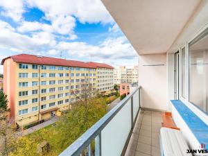 Prodej bytu 3+1, Praha - Horní Počernice, Lhotská, 73 m2