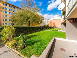 Prodej bytu 3+1, Praha - Horní Počernice, Lhotská, 73 m2