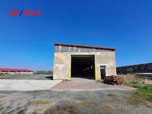 Pronájem skladu, Dolní Chvatliny, 3690 m2