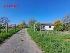 Prodej výrobních prostor, Dolní Chvatliny, 3690 m2