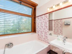 Pronájem bytu 2+kk, Praha - Kunratice, Vídeňská, 56 m2