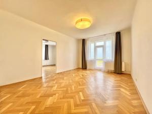 Pronájem bytu 3+1, Praha - Vinohrady, Vinohradská, 85 m2