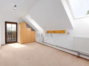 Prodej rodinného domu, Cheb, Tichá, 200 m2