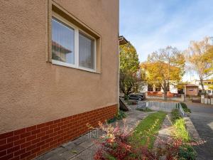 Prodej rodinného domu, Hustopeče, Komenského, 208 m2