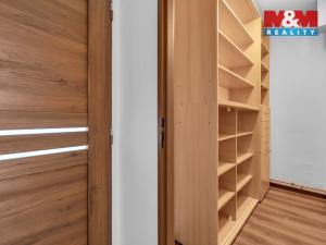 Prodej bytu 3+1, Červený Kostelec - Lhota za Červeným Kostelcem, 17. listopadu, 69 m2