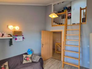 Prodej rodinného domu, Jenštejn, Zlatnická, 137 m2