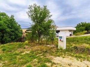 Prodej pozemku, Měňany, 1643 m2