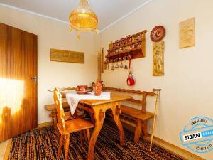 Prodej rodinného domu, Rožnov pod Radhoštěm, Družstevní, 150 m2