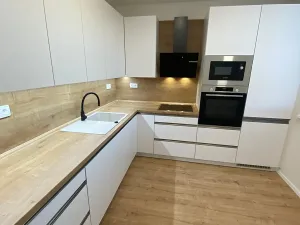 Prodej bytu 4+1, Zlín, Okružní, 82 m2