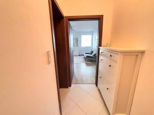 Pronájem bytu 1+kk, Praha - Stodůlky, Svitákova, 6778 m2