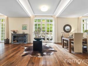 Prodej vily, Praha - Dejvice, V Šáreckém údolí, 459 m2